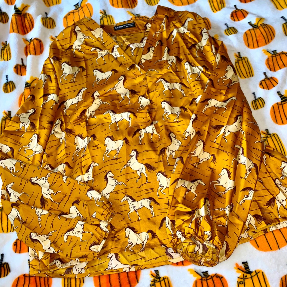 horse blouse